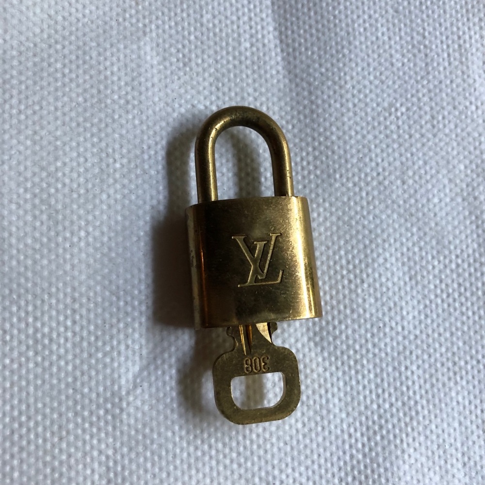 Authentic Louis Vuitton Lock and Key #308